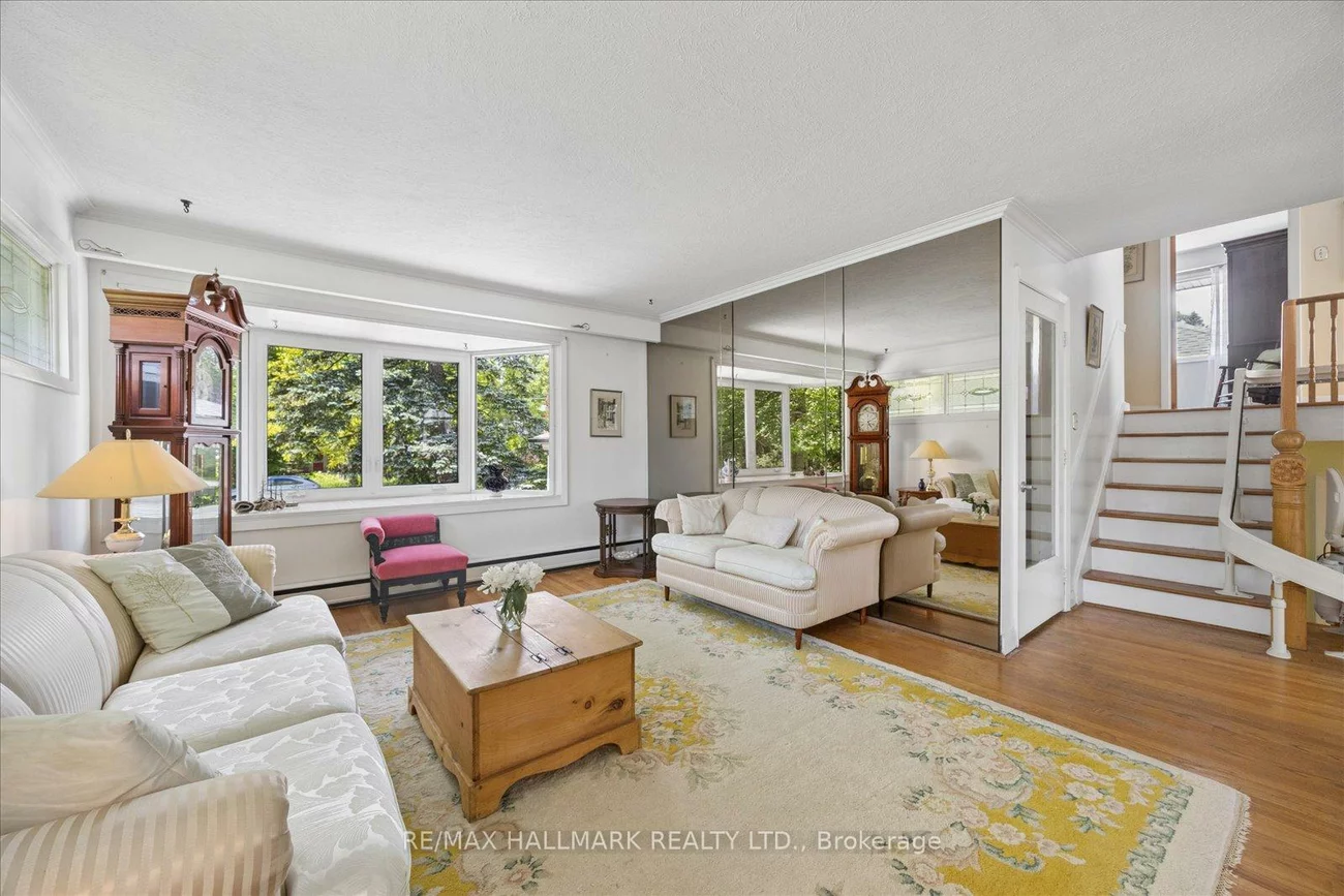 23, Larwood, Cliffcrest, Toronto