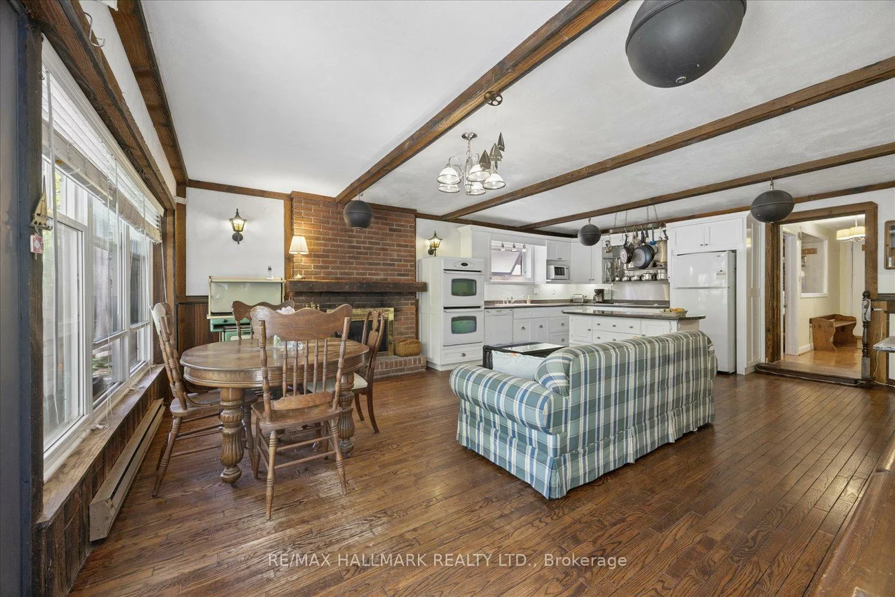 23, Larwood, Cliffcrest, Toronto