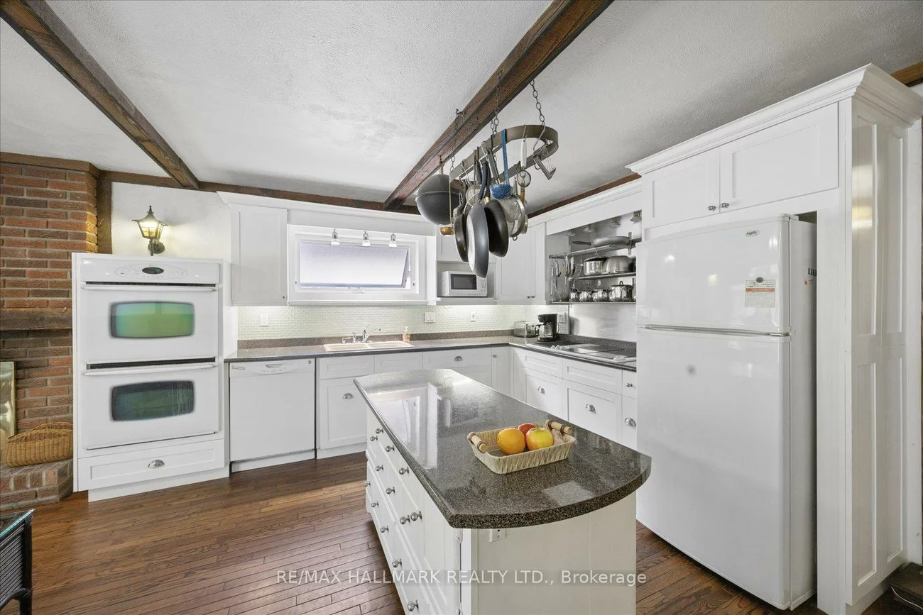 23, Larwood, Cliffcrest, Toronto