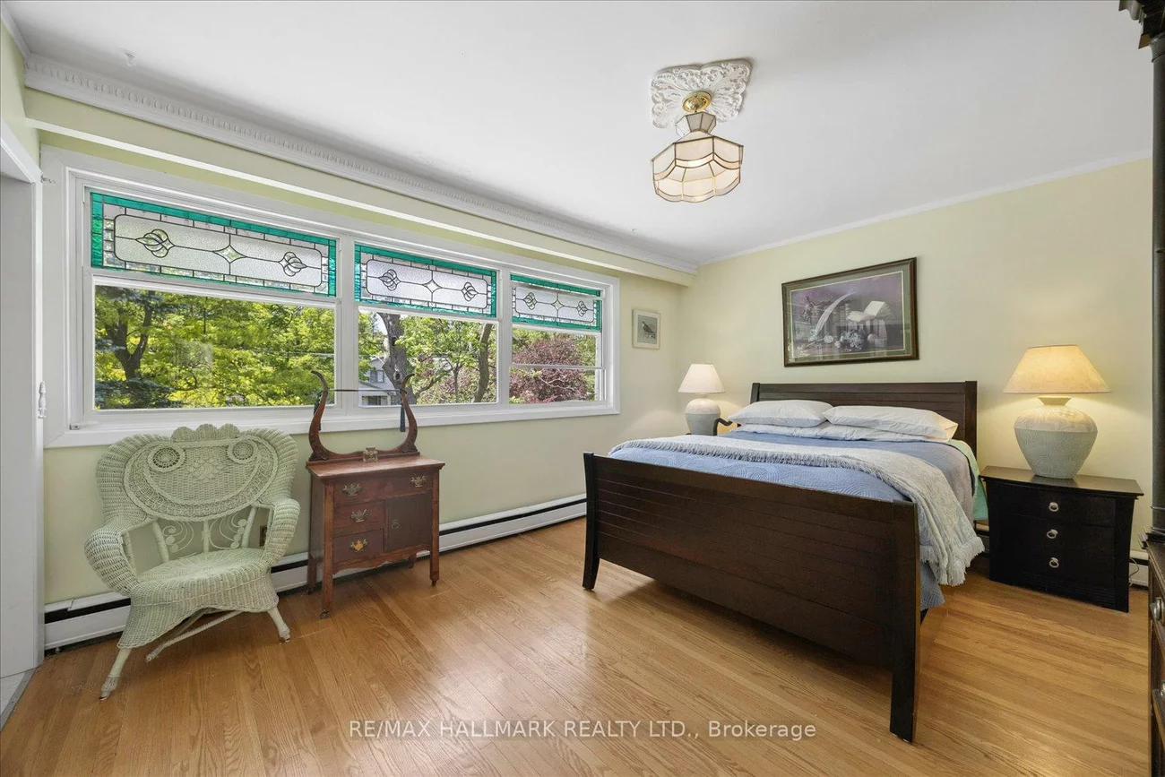 23, Larwood, Cliffcrest, Toronto