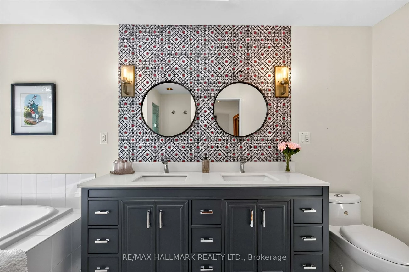 75, Hillside, Broadview North, Toronto