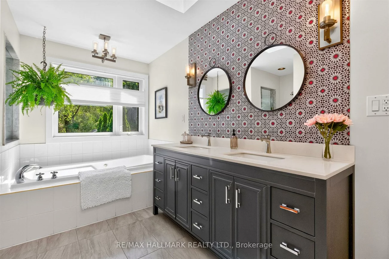 75, Hillside, Broadview North, Toronto