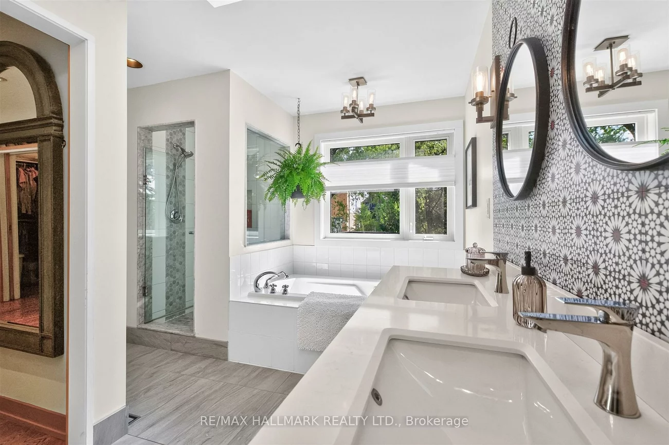 75, Hillside, Broadview North, Toronto