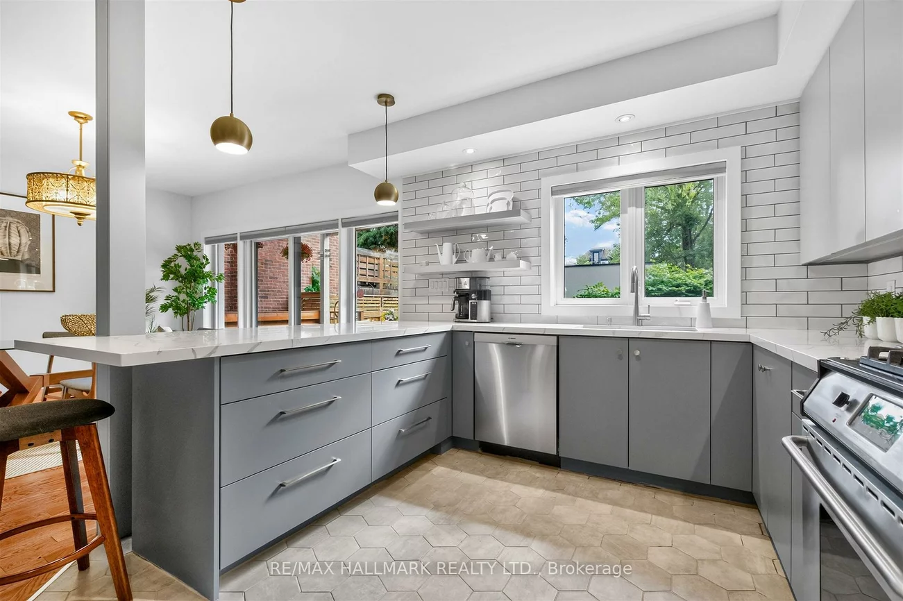 75, Hillside, Broadview North, Toronto