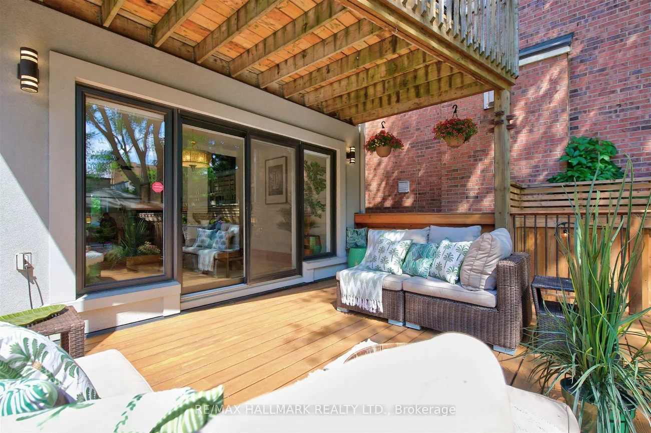 75, Hillside, Broadview North, Toronto