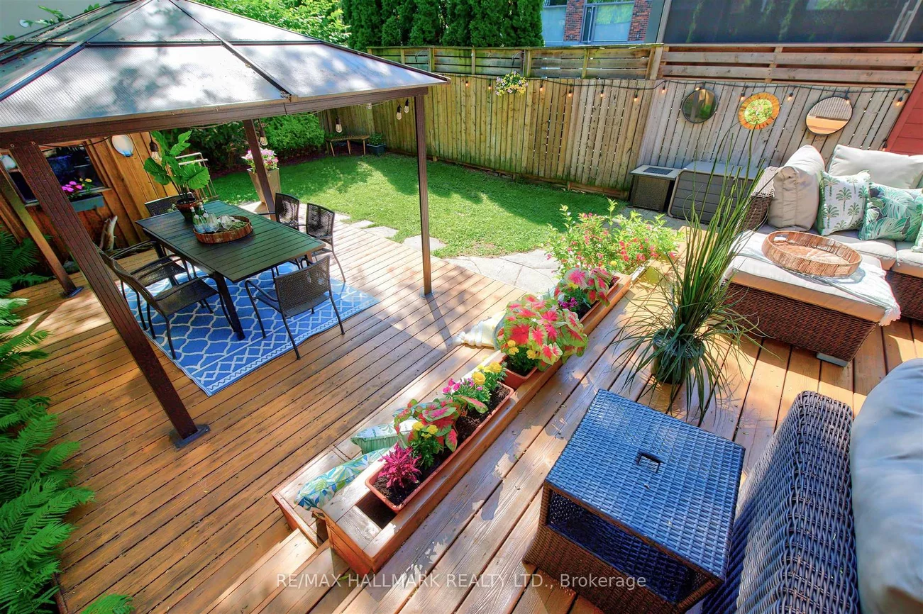 75, Hillside, Broadview North, Toronto