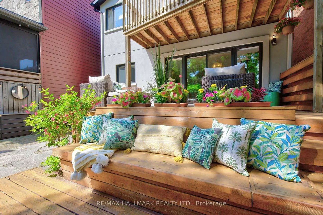 75, Hillside, Broadview North, Toronto