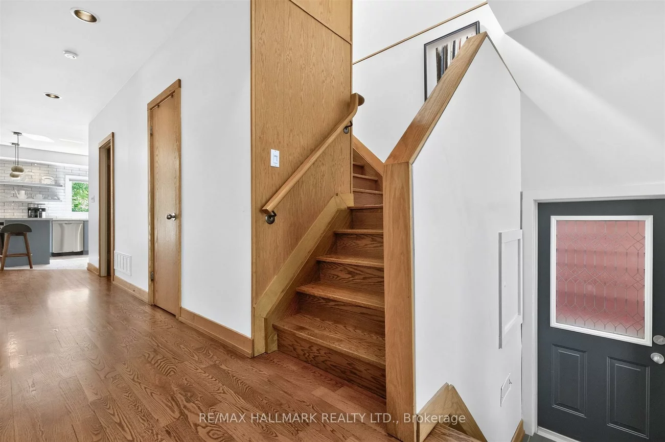 75, Hillside, Broadview North, Toronto