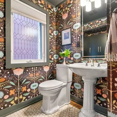 75, Hillside, Broadview North, Toronto