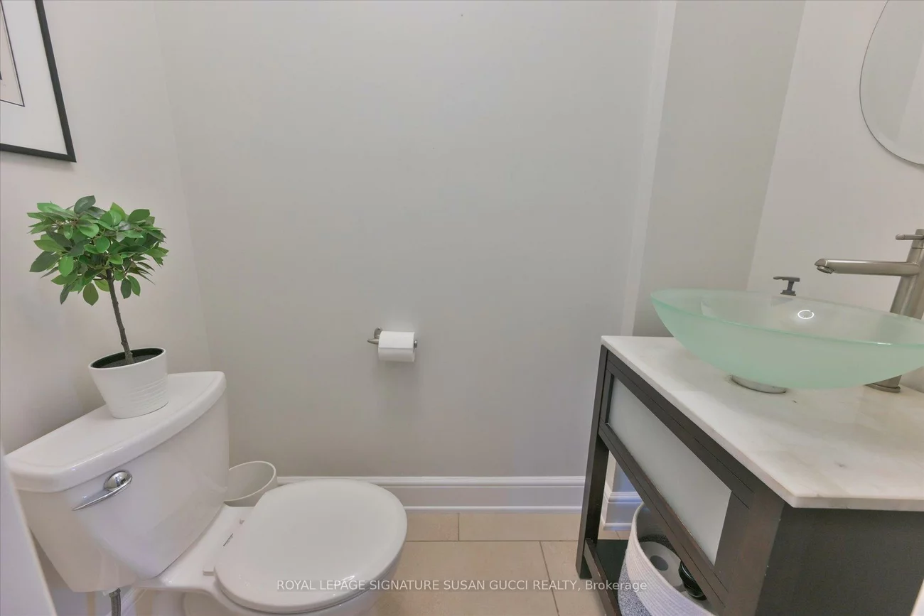 122, Cedarcrest, O'Connor-Parkview, Toronto