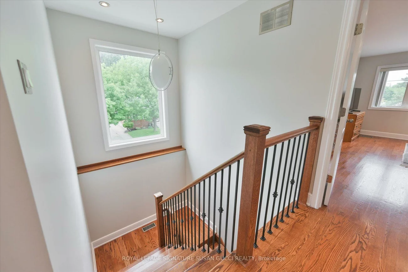 122, Cedarcrest, O'Connor-Parkview, Toronto