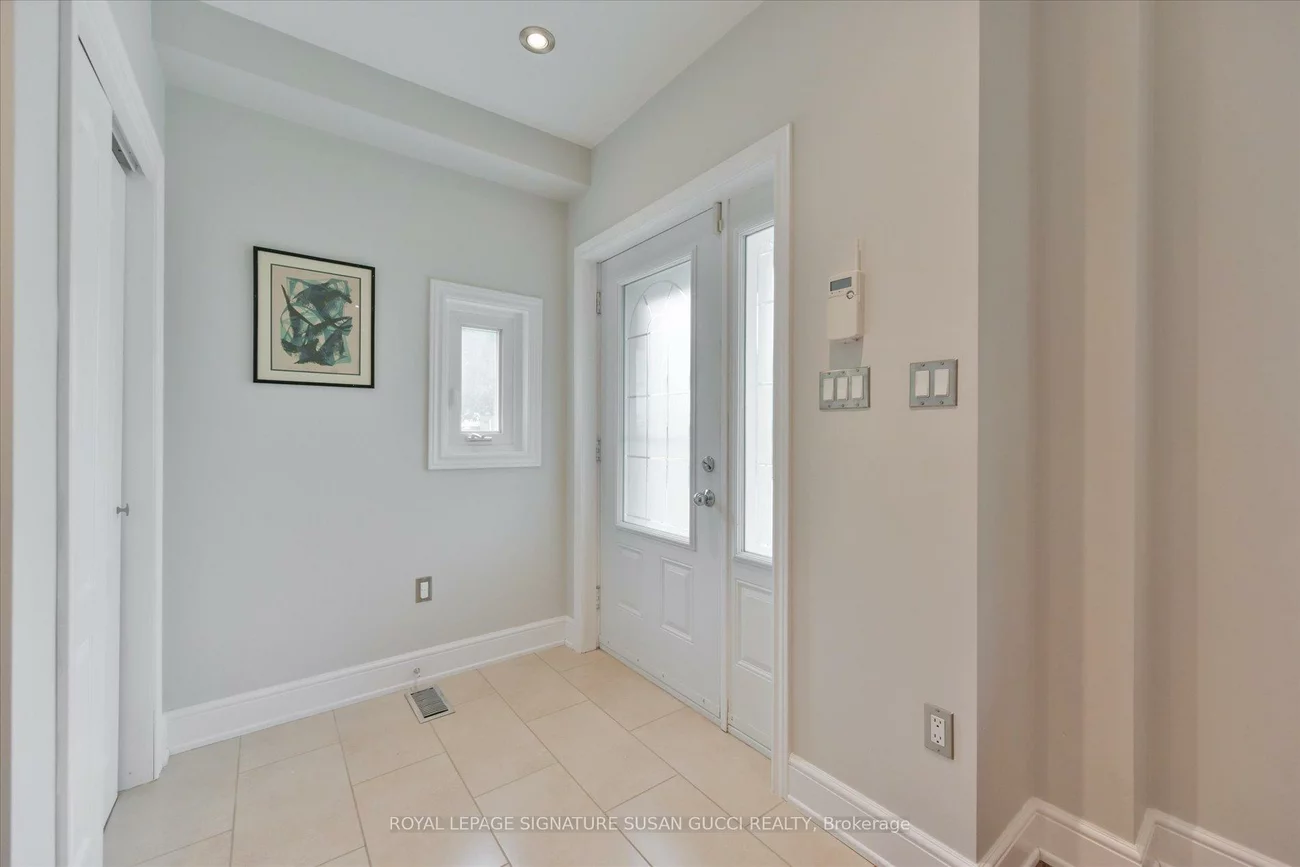 122, Cedarcrest, O'Connor-Parkview, Toronto