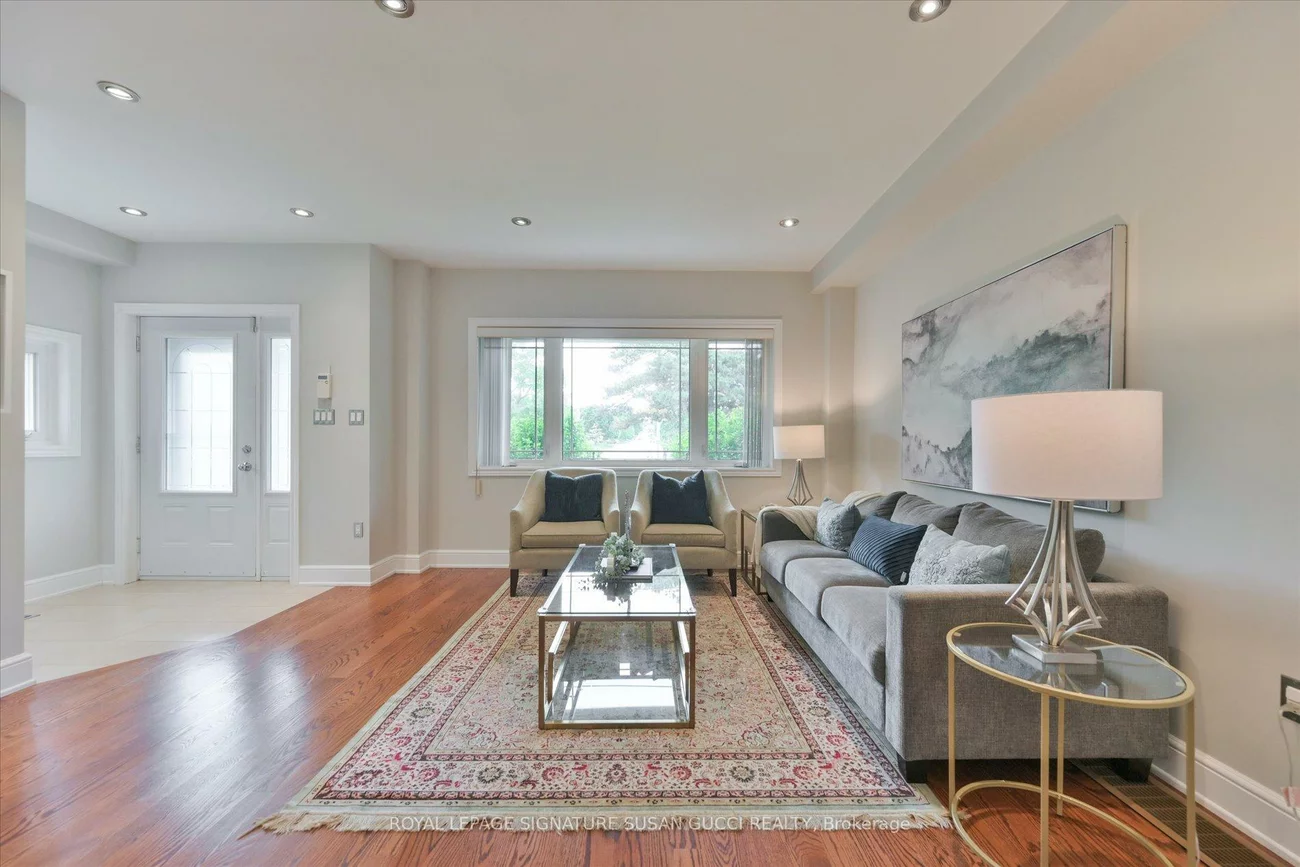 122, Cedarcrest, O'Connor-Parkview, Toronto
