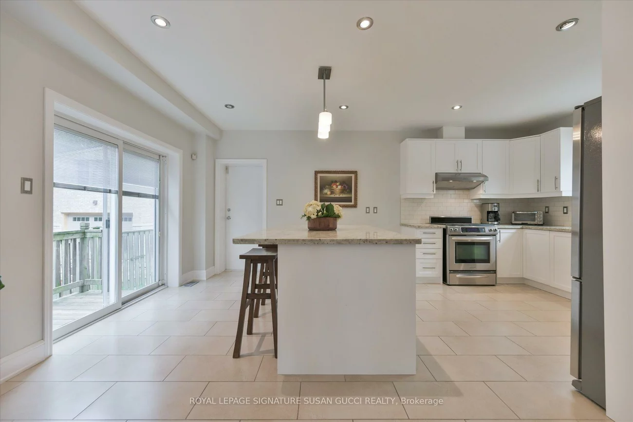 122, Cedarcrest, O'Connor-Parkview, Toronto