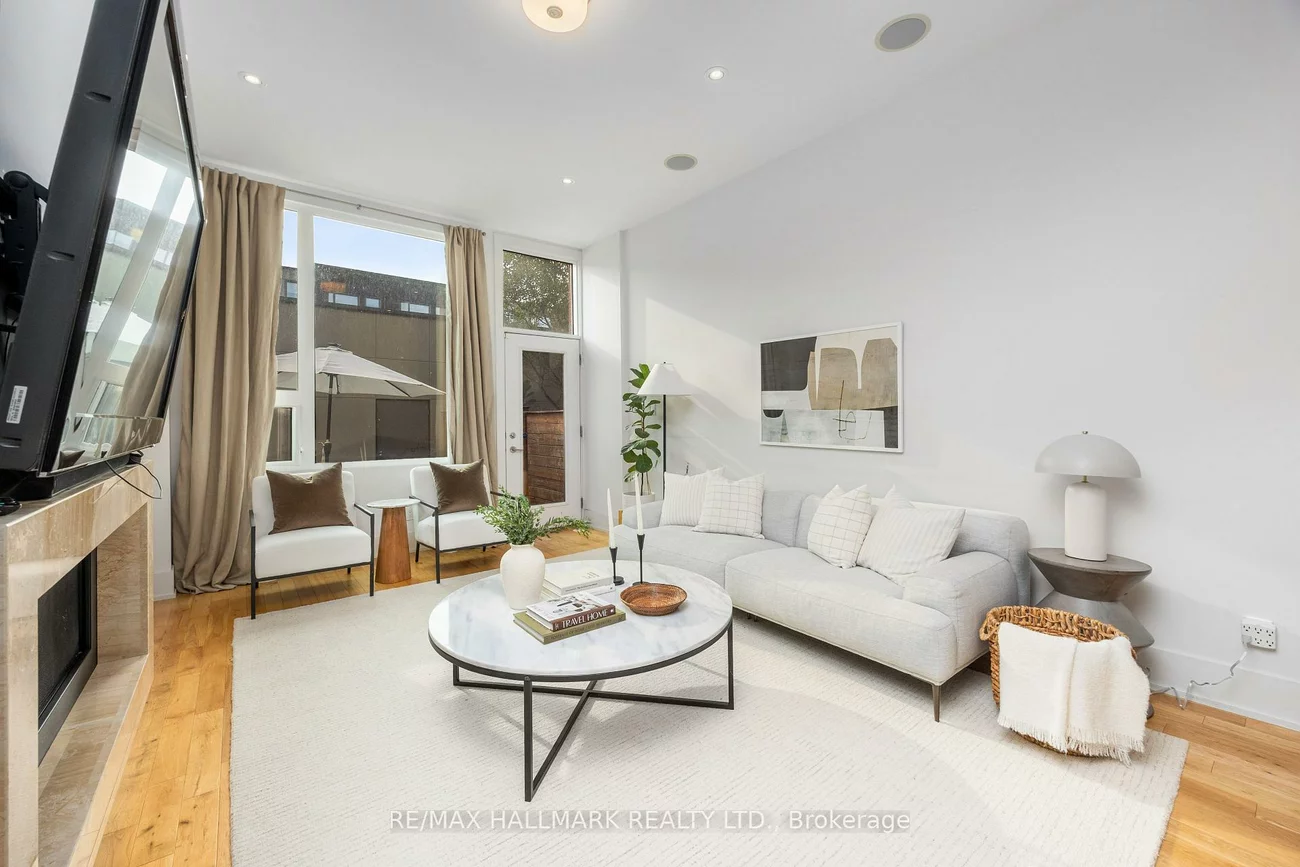 68, Boulton, South Riverdale, Toronto