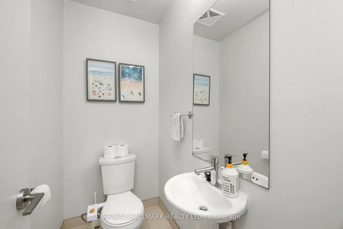 68, Boulton, South Riverdale, Toronto