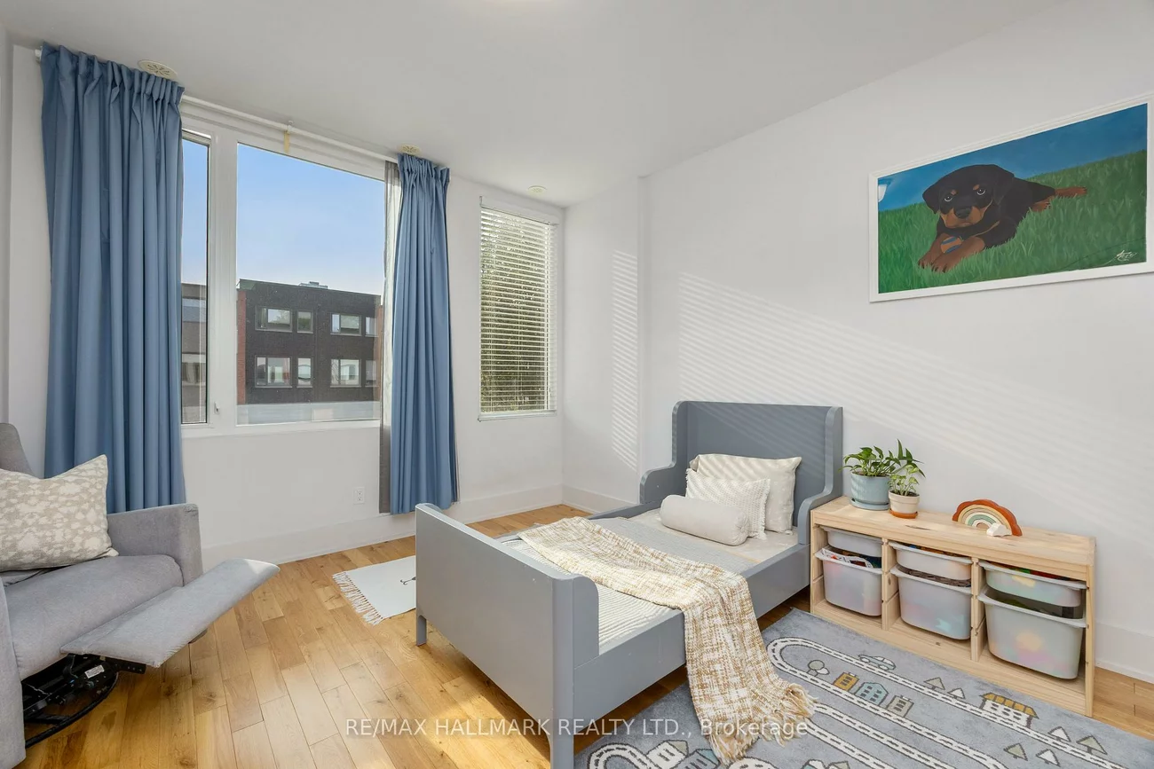 68, Boulton, South Riverdale, Toronto