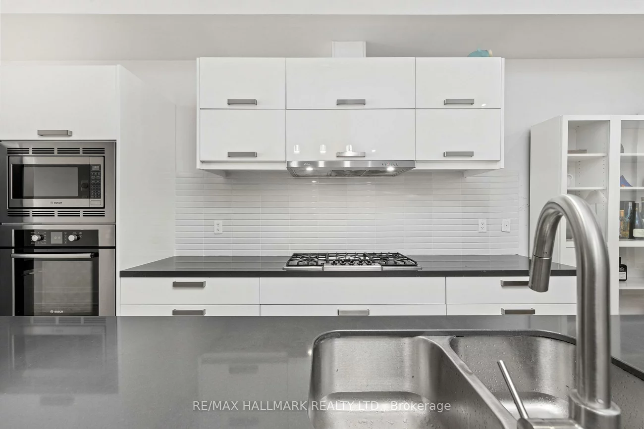 68, Boulton, South Riverdale, Toronto