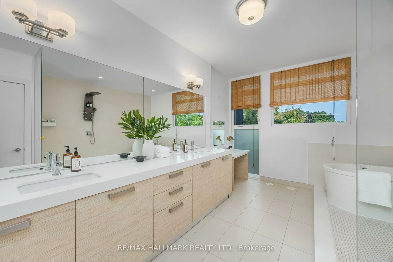 68, Boulton, South Riverdale, Toronto