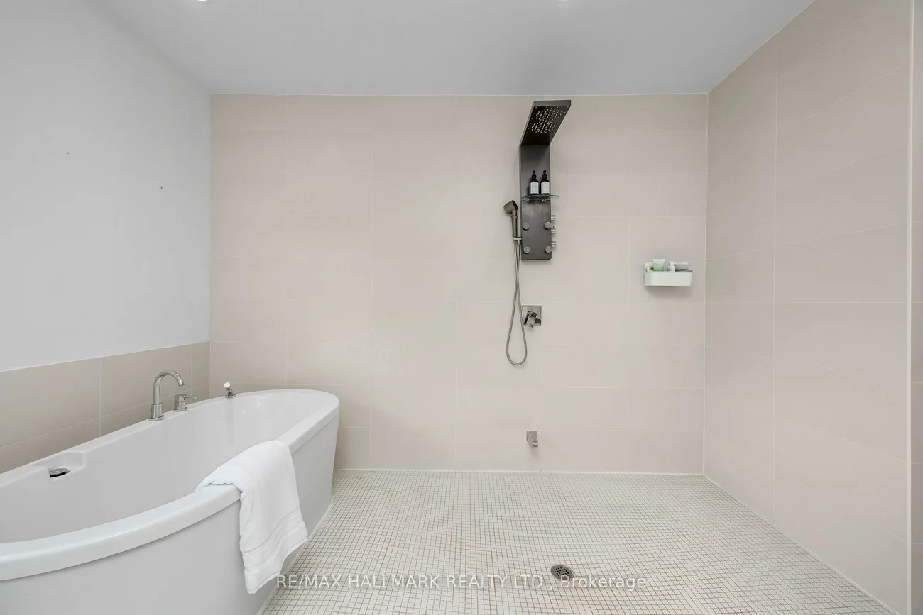 68, Boulton, South Riverdale, Toronto