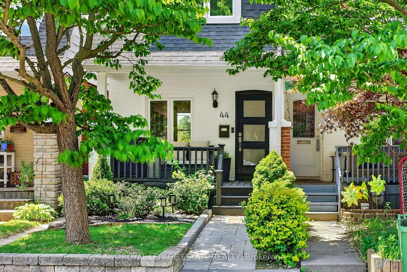 44, Bastedo, Woodbine Corridor, Toronto
