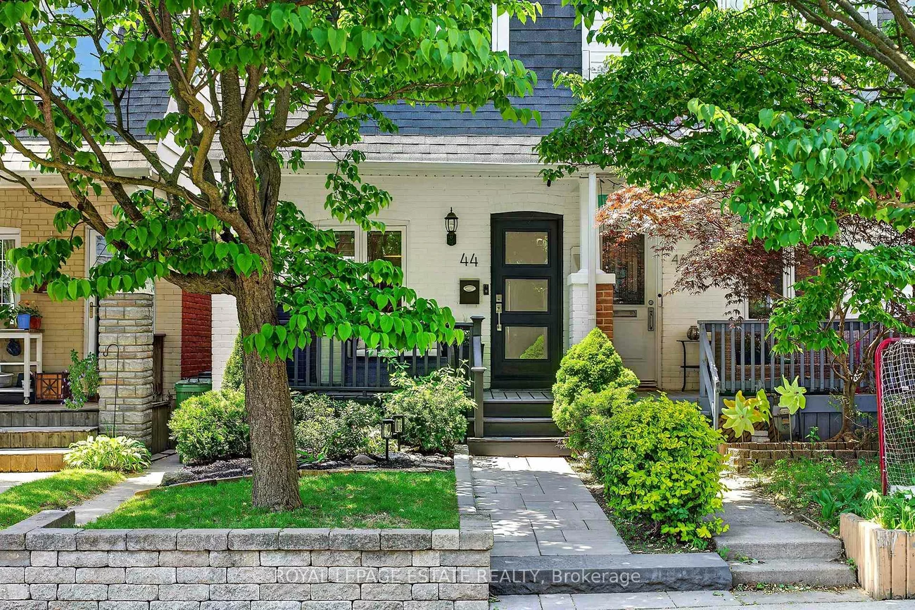 44, Bastedo, Woodbine Corridor, Toronto
