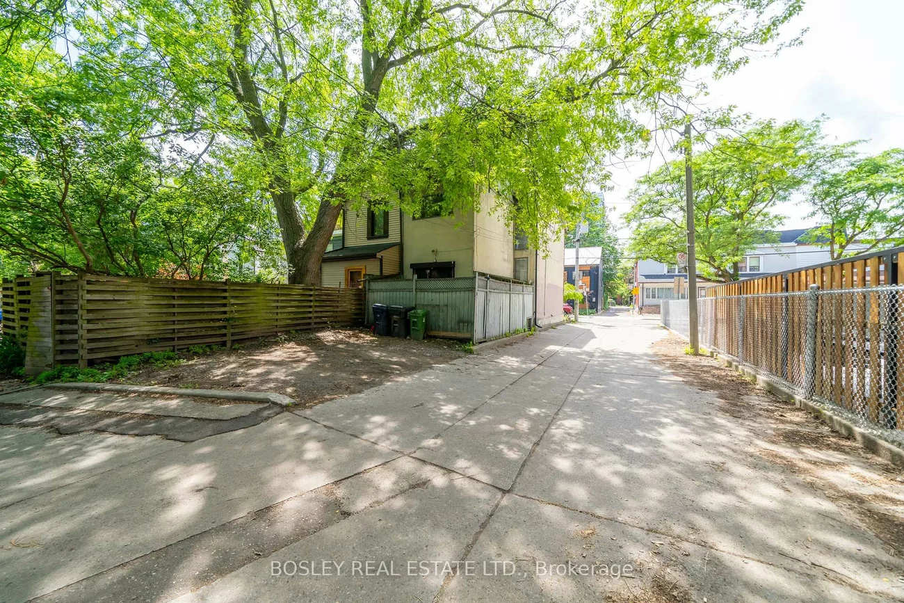123, Hamilton, South Riverdale, Toronto