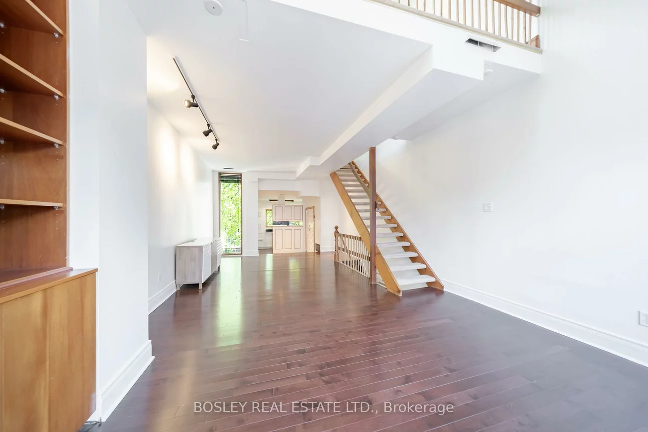 123, Hamilton, South Riverdale, Toronto
