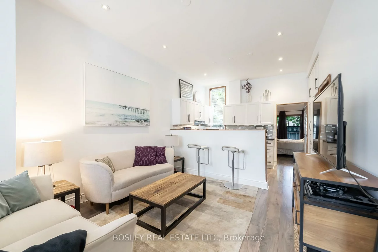 123, Hamilton, South Riverdale, Toronto