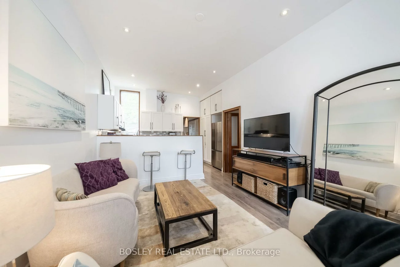 123, Hamilton, South Riverdale, Toronto