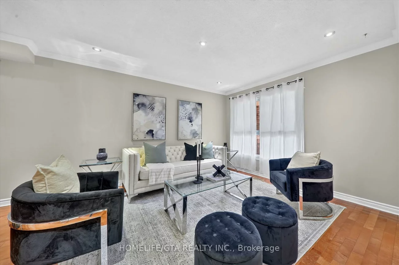 110, Rylander, Rouge E11, Toronto