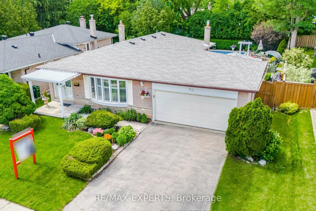 69, Oakmeadow, Morningside, Toronto