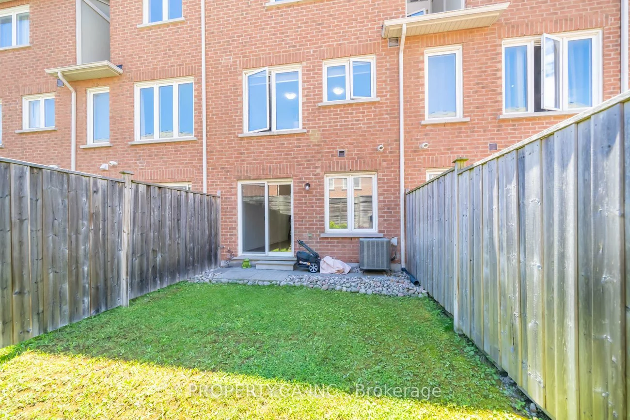 34, Ferguson, Clairlea-Birchmount, Toronto