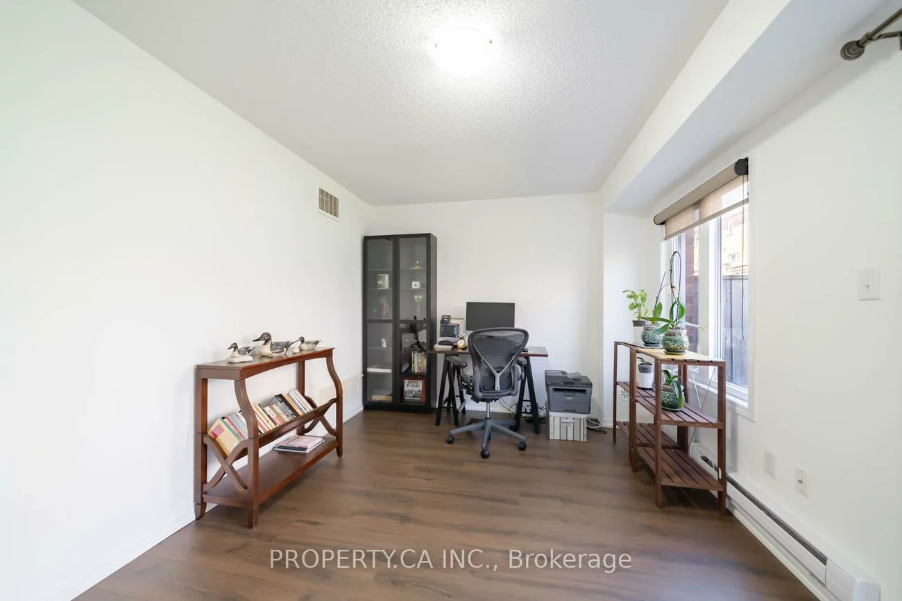 34, Ferguson, Clairlea-Birchmount, Toronto