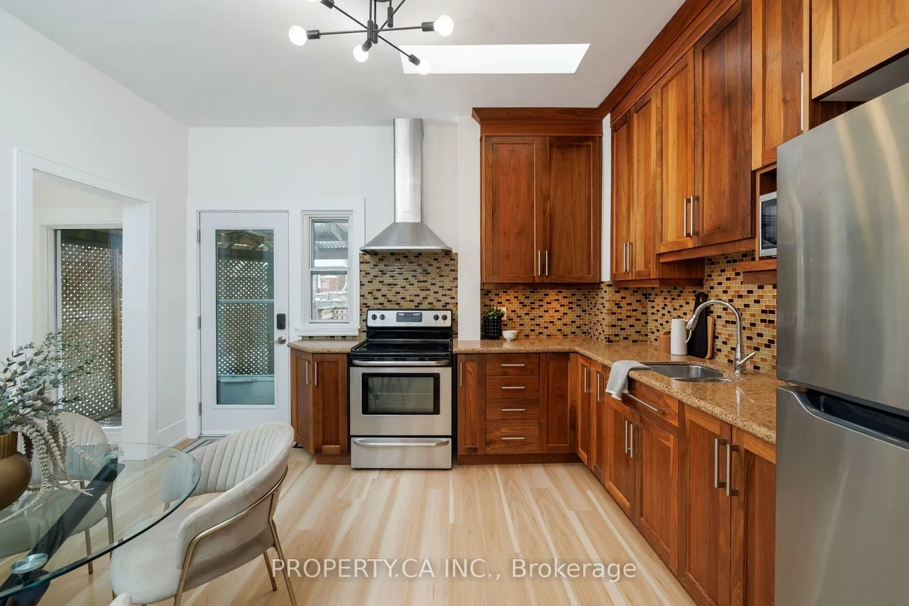 332, Woodfield, Greenwood-Coxwell, Toronto
