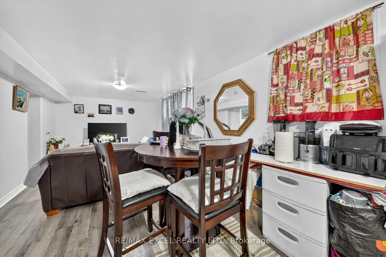 62, Sundance, Woburn, Toronto