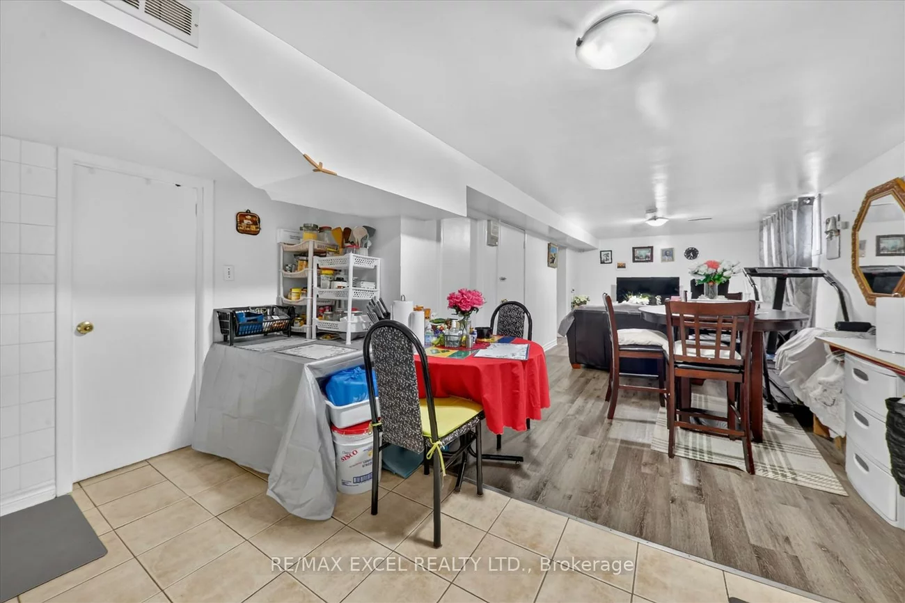62, Sundance, Woburn, Toronto