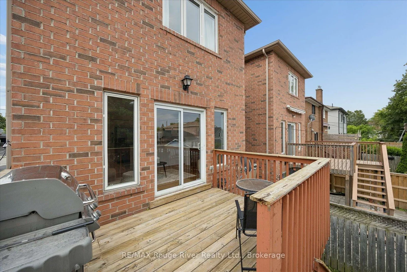 72a, Laurel, Kennedy Park, Toronto