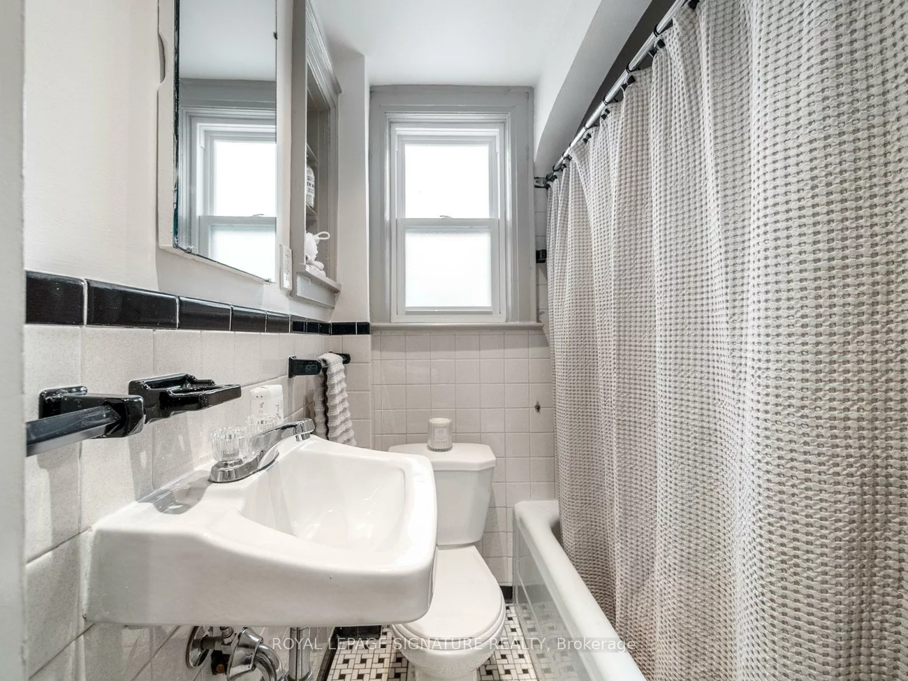 37, Chilton, East York, Toronto