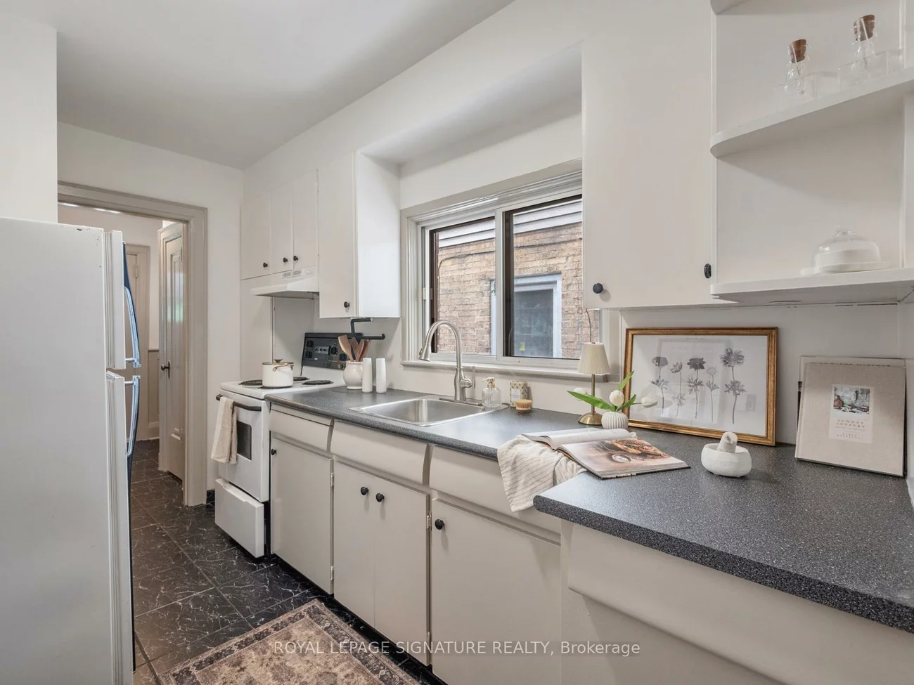 37, Chilton, East York, Toronto
