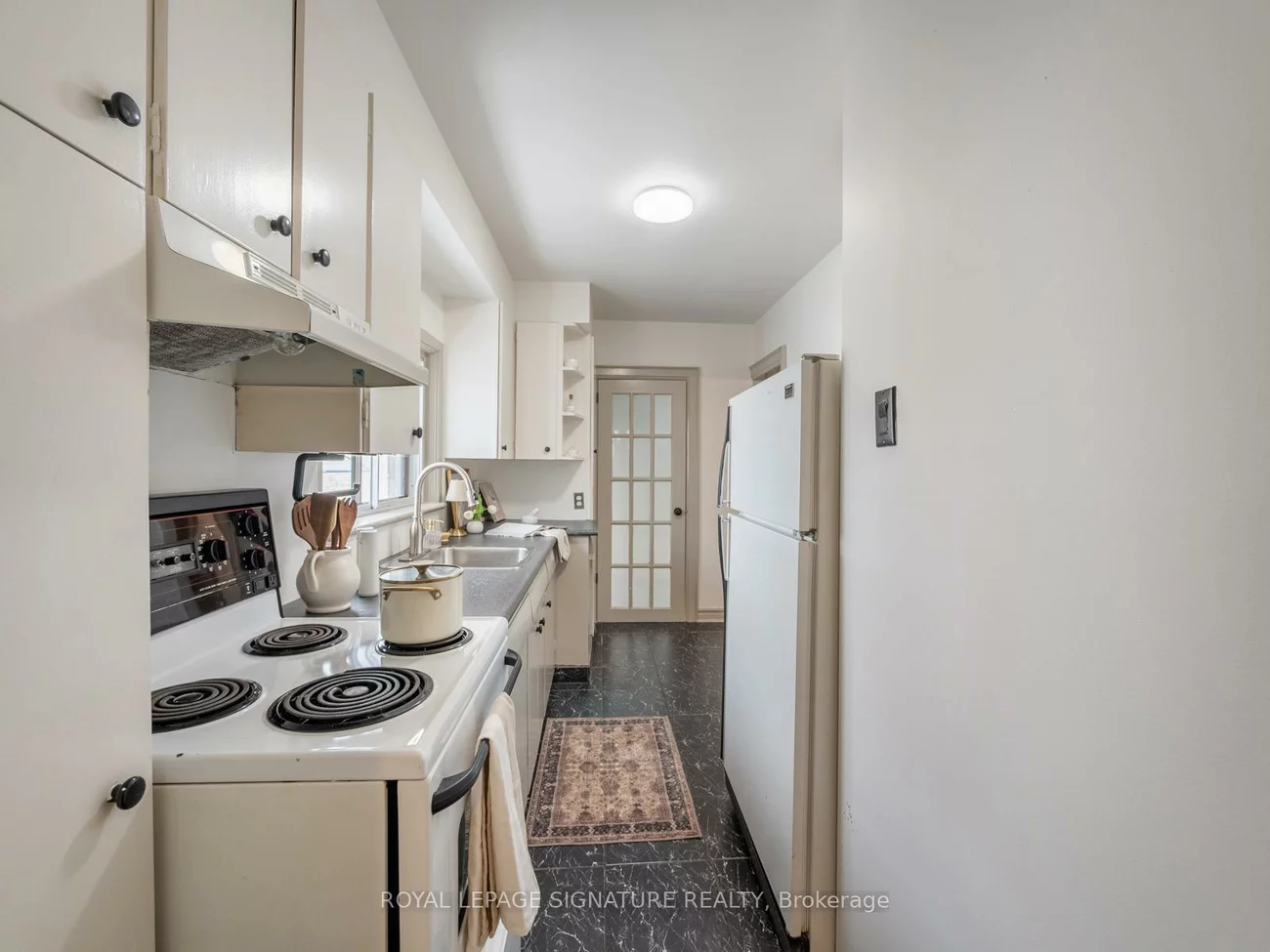 37, Chilton, East York, Toronto