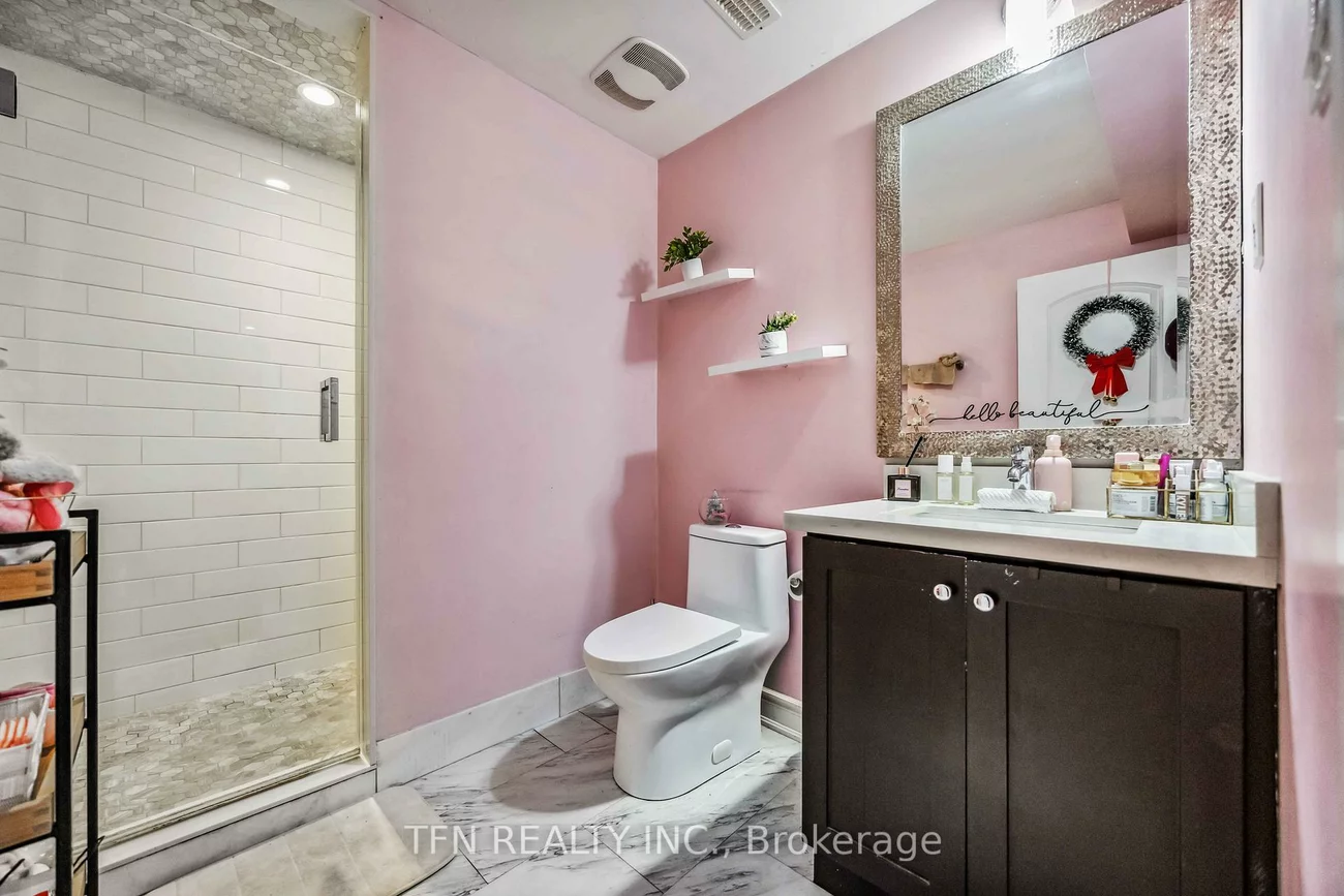 282B, Aylesworth, Birchcliffe-Cliffside, Toronto