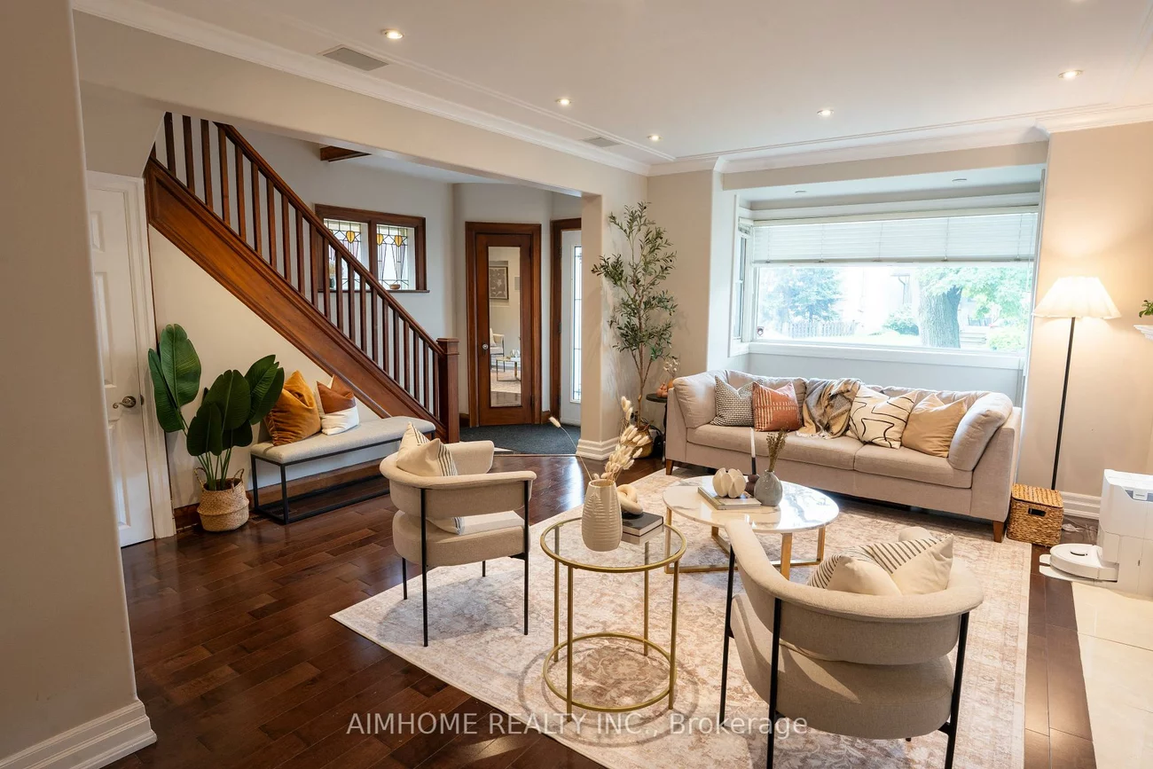 128, Hopedale, Broadview North, Toronto