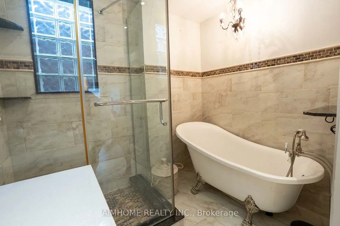 128, Hopedale, Broadview North, Toronto