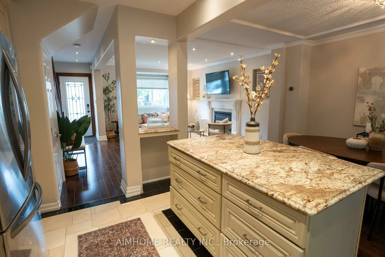 128, Hopedale, Broadview North, Toronto