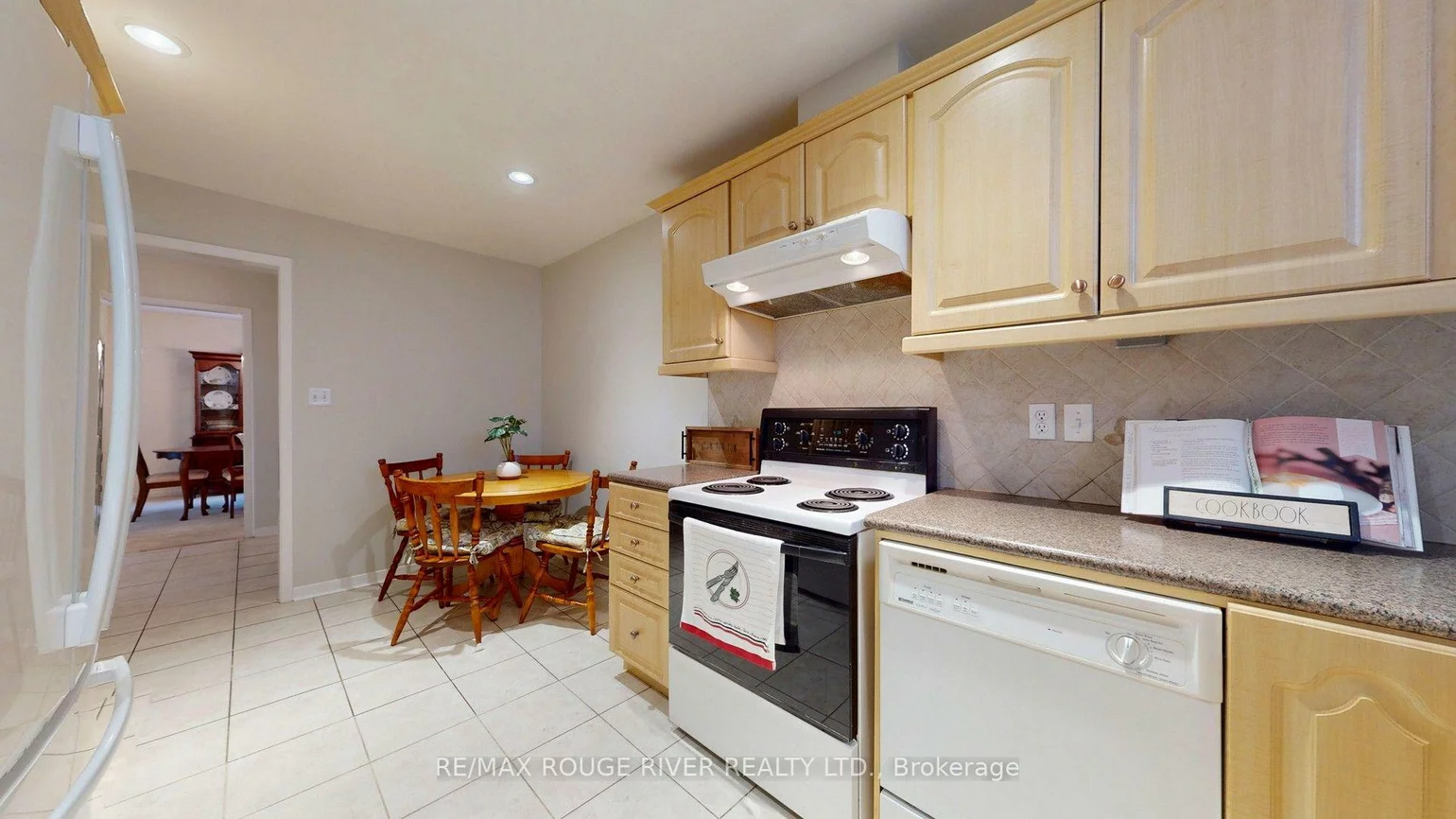 33, Pepper Tree, Centennial Scarborough, Toronto