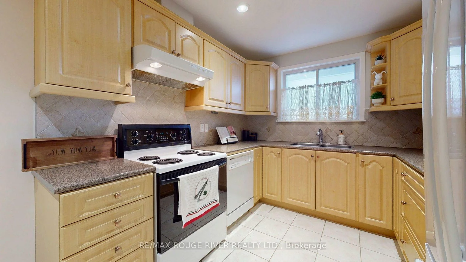 33, Pepper Tree, Centennial Scarborough, Toronto