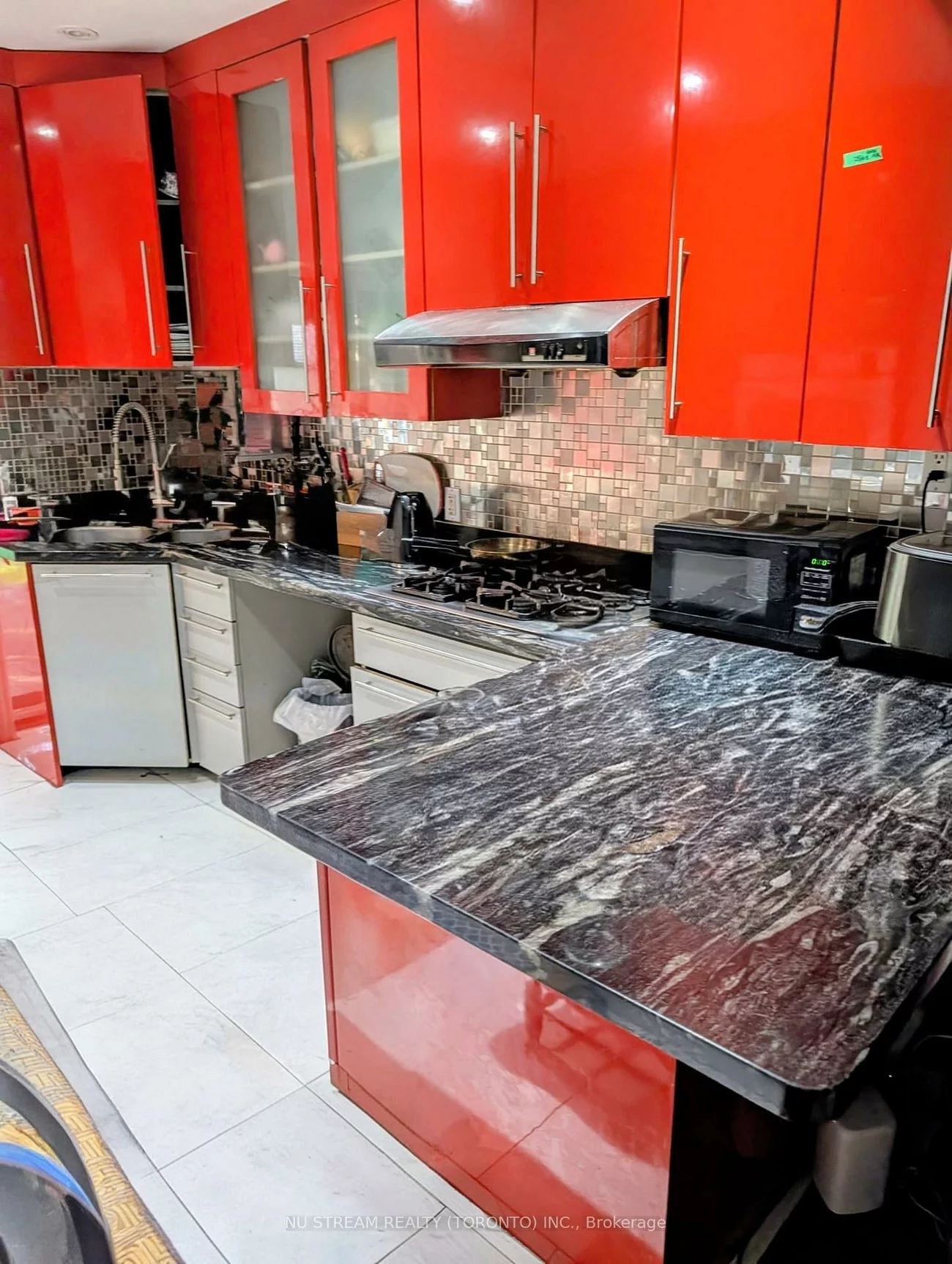 34, Fairwood, West Hill, Toronto