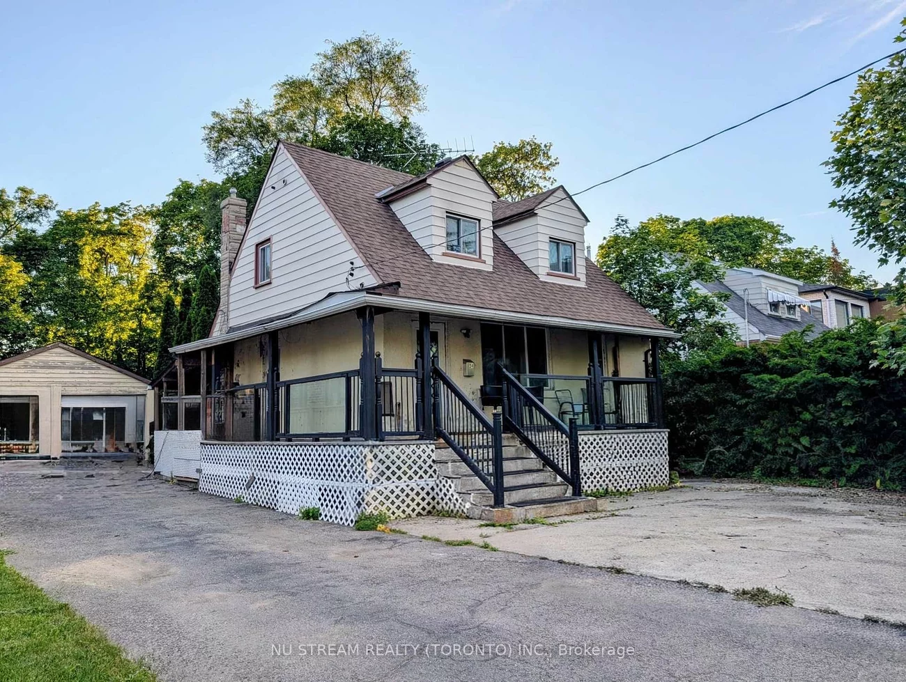 34, Fairwood, West Hill, Toronto