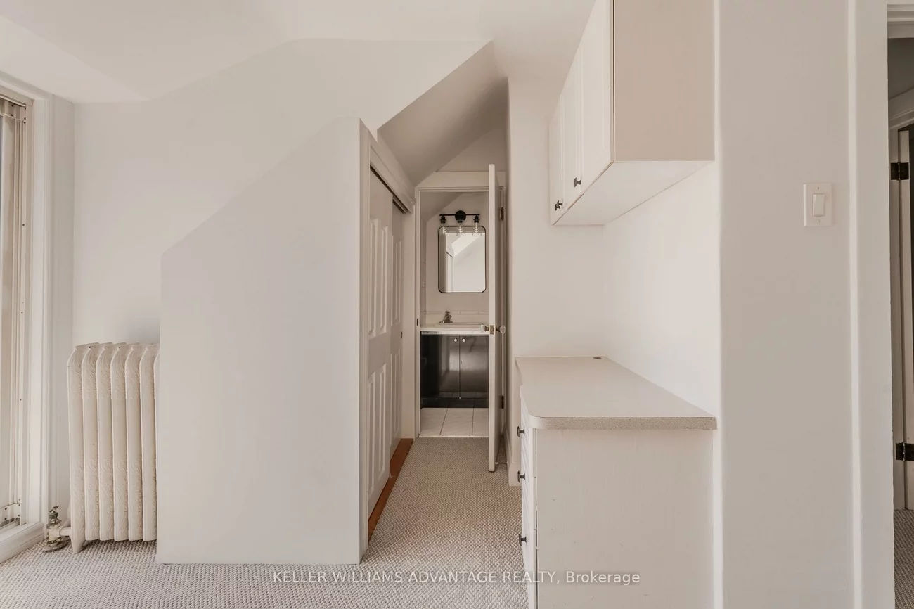 3, Columbine, The Beaches, Toronto